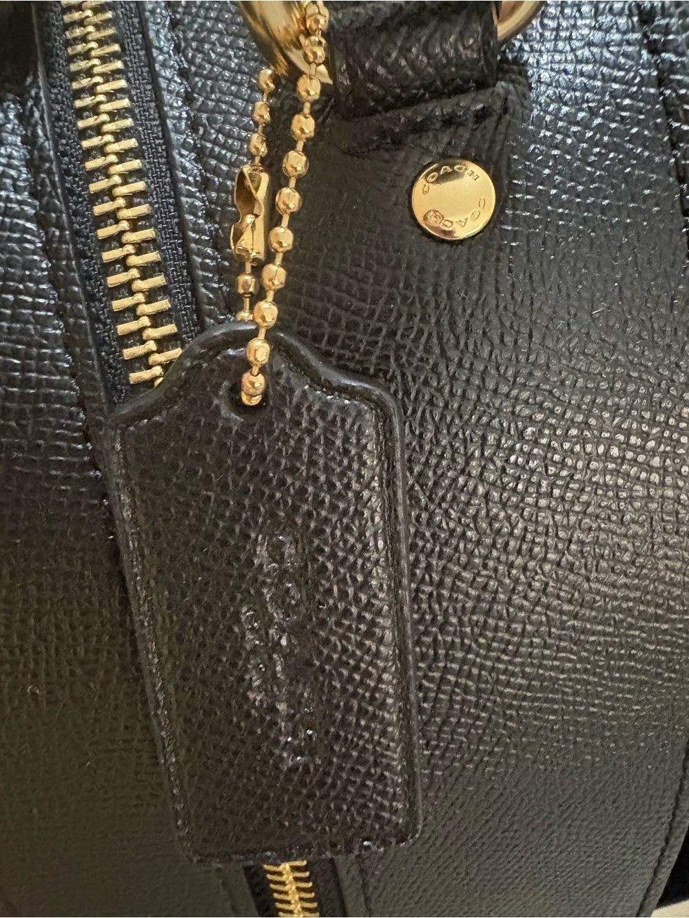 Coach - Jordyn Backpack black with gold hardware - Picture 3 of 14